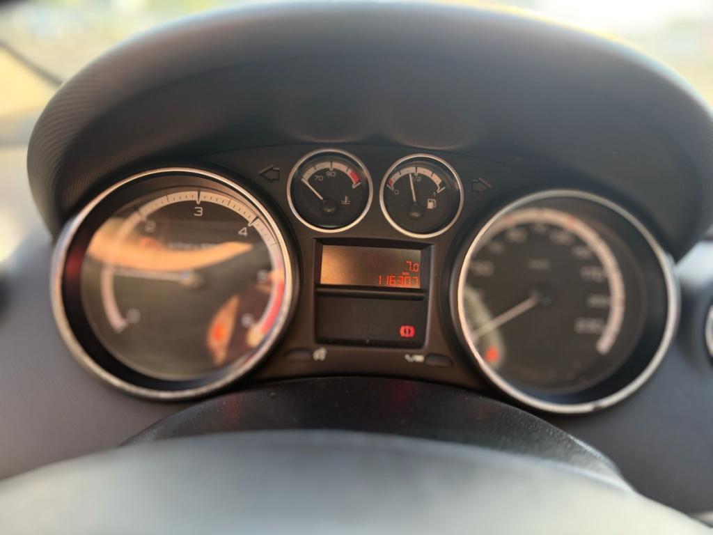 Peugeot 308 CONFORT 1.6 HDI 90 BLUE LION