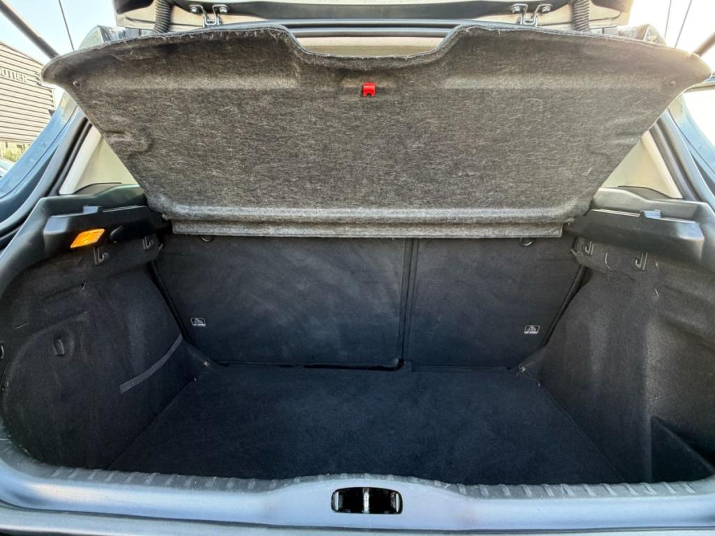 Peugeot 308 CONFORT 1.6 HDI 90 BLUE LION