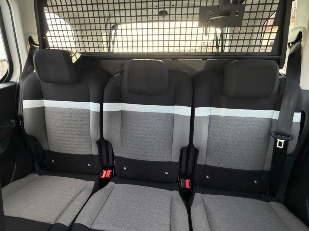 Citro�n Berlingo (3) 1.5 BLUEHDI 130 S&S EAT8 Taille M MAX