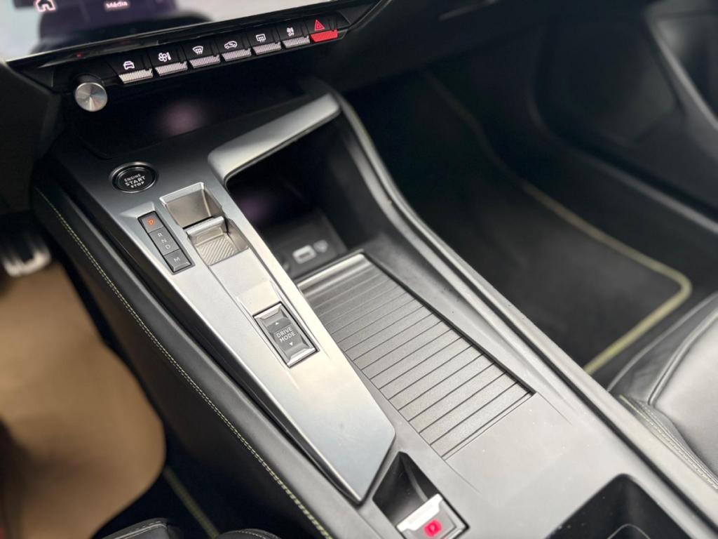 Peugeot 408 PureTech 130 EAT8 GT