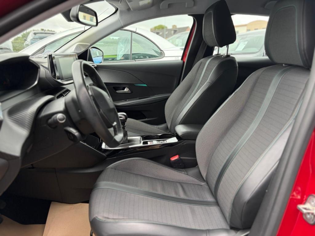 Peugeot 208 (2) PureTech 100 S&S Allure